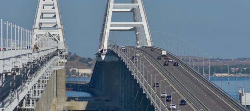 На Крымском мосту и трассе "Таврида" могут увеличить скоростной порог