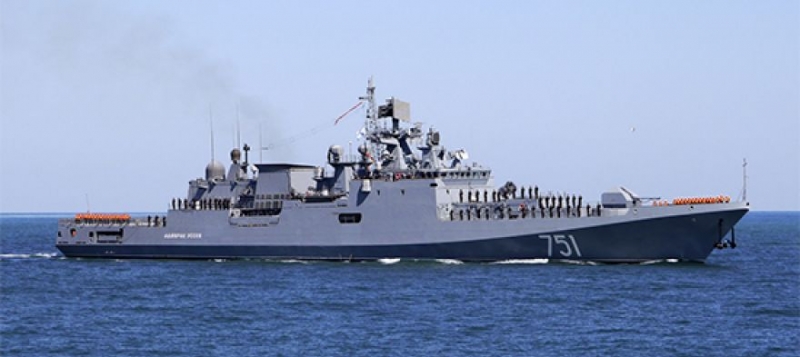 Вернувшиеся из дальнего похода фрегаты зайдут в Севастополь после двухнедельного карантина