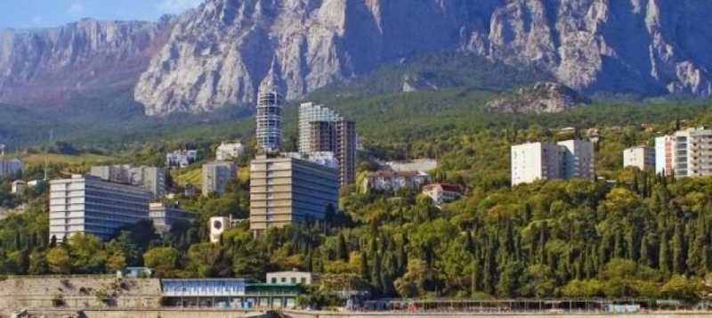 В Крыму после поэтапного открытия санаториев и гостиниц запустят систему учета туристов