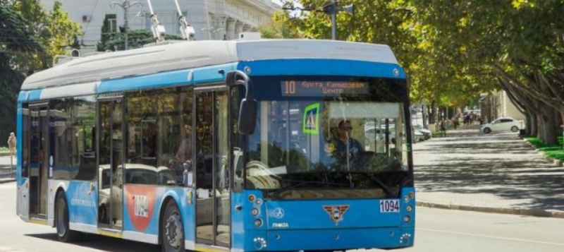 Кто может два месяца ездить в общественном транспорте Крыма и Севастополя со скидкой