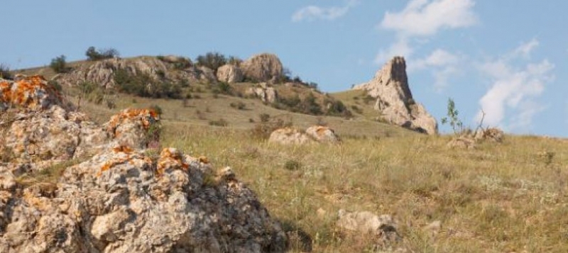 В Крыму со скалы Зуб эвакуировали пострадавшую туристку