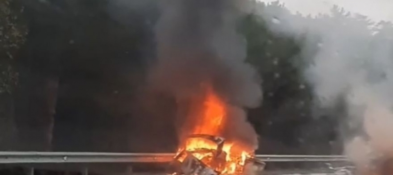 При ДТП на крымской трассе загорелись автомобили - погиб водитель [видео]