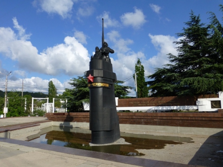 Не вернулись из боевого похода: 38 лет назад в Севастополе открыли памятник подводникам