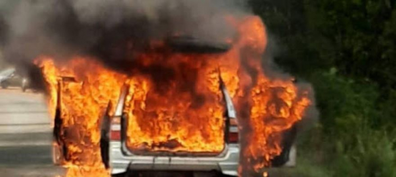 Четырехлетний ребенок получил сильные ожоги при возгорании автомобиля в Крыму