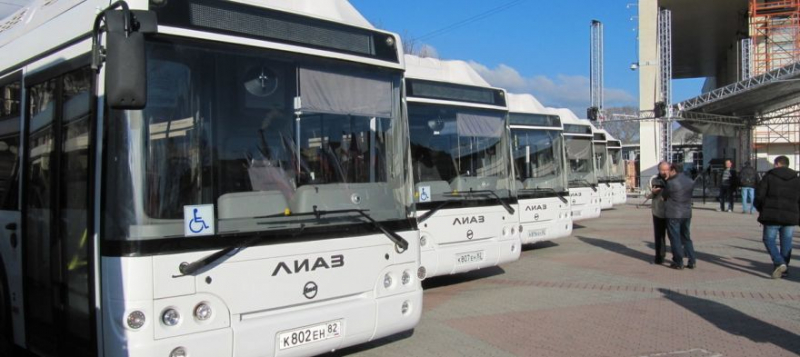 Катастрофическая нехватка водителей привела к простою автобусов в Симферополе