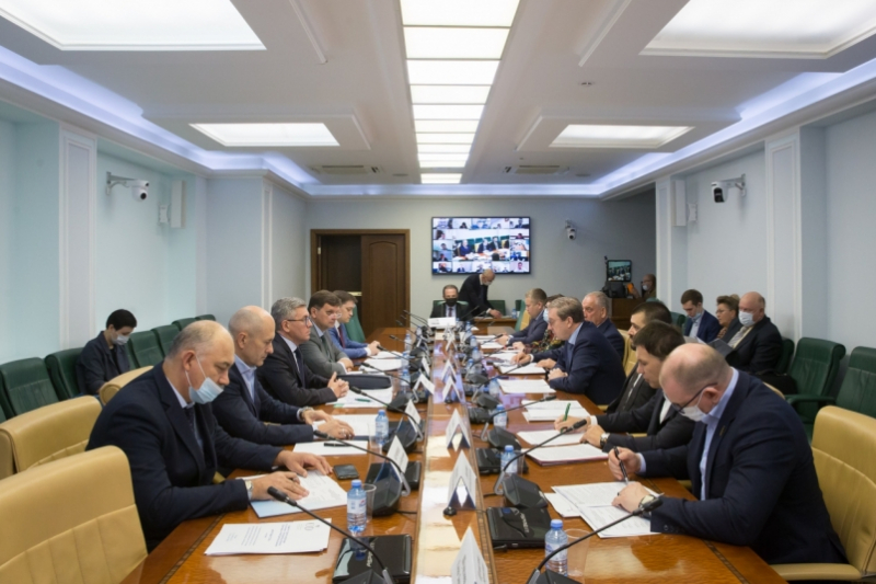 В Совете Федерации выступили за стабильные правила игры в рыбной отрасли страны
