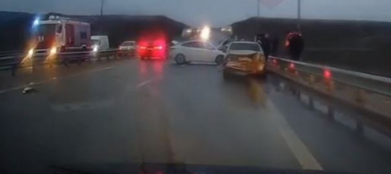 Массовое ДТП на "Тавриде" - столкнулись 13 автомобилей, трое пострадавших [фото, видео]