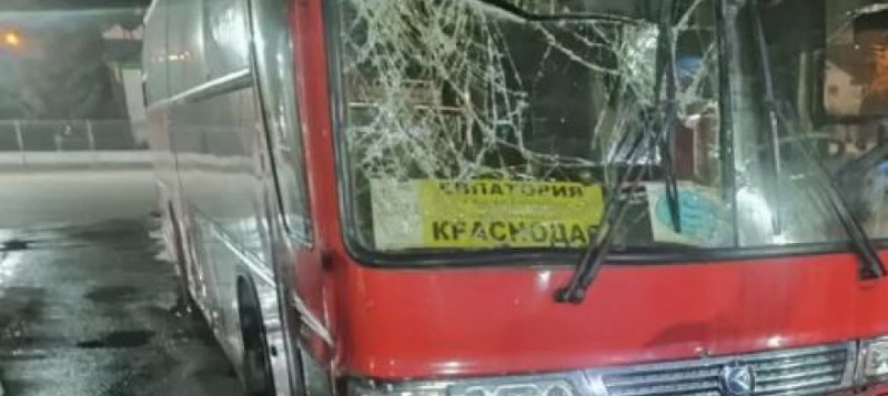 В Крыму на автостанции автобус сбил людей [фото]