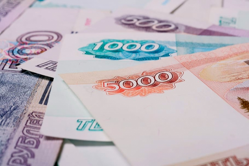 Россиянам со стажем 10/15 лет начинают зачислять новые 7 600 рублей