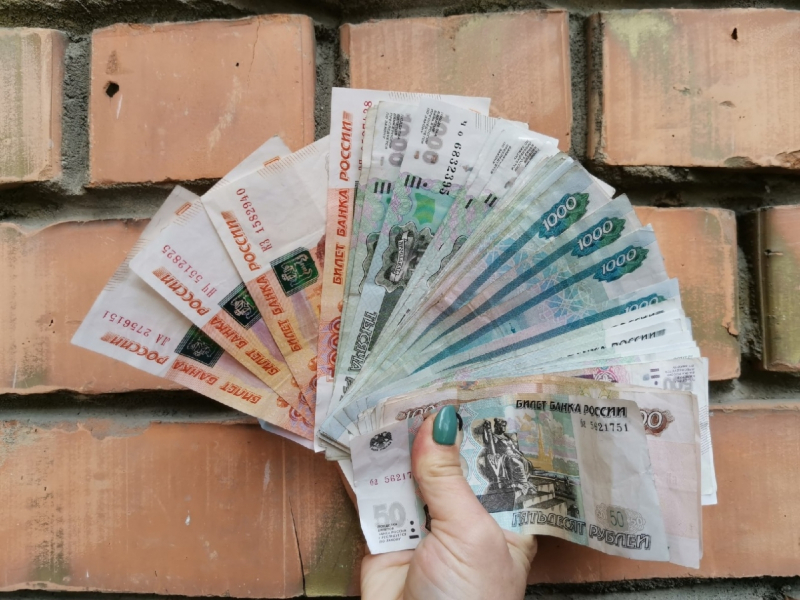 Мошенники за сутки похитили более 3 млн рублей у жителей Севастополя