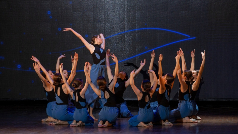 20-летний юбилей отметила на сцене хореографическая студия "Созвездие" в Ялте