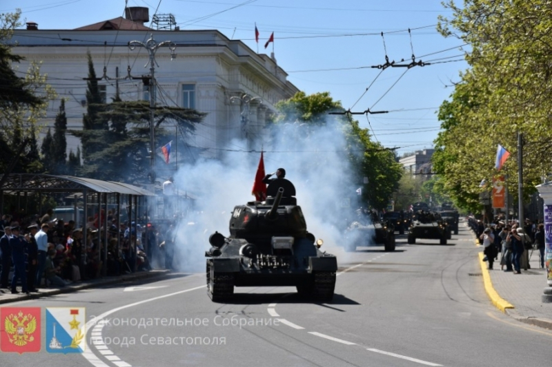 Решение об отмене военного парада на 9 Мая в Севастополе не принято - М. Развожаев