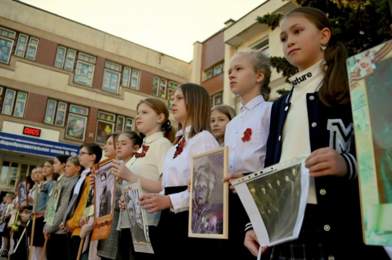 Акция "Бессмертный полк" прошла во всех школах Севастополя