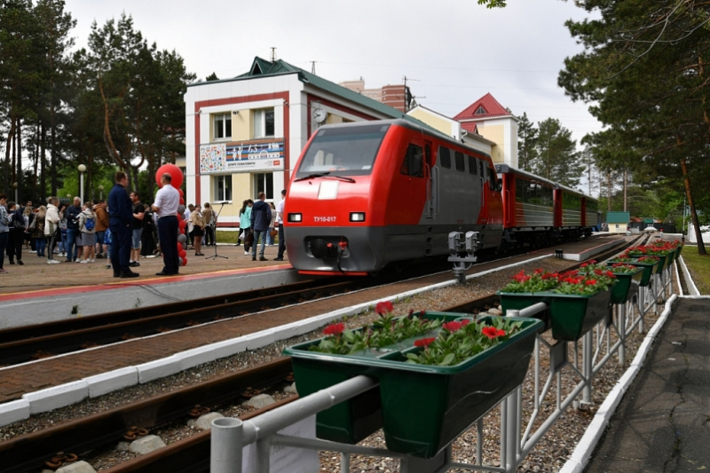 Новый сезон детской железной дороги открылся в Хабаровске