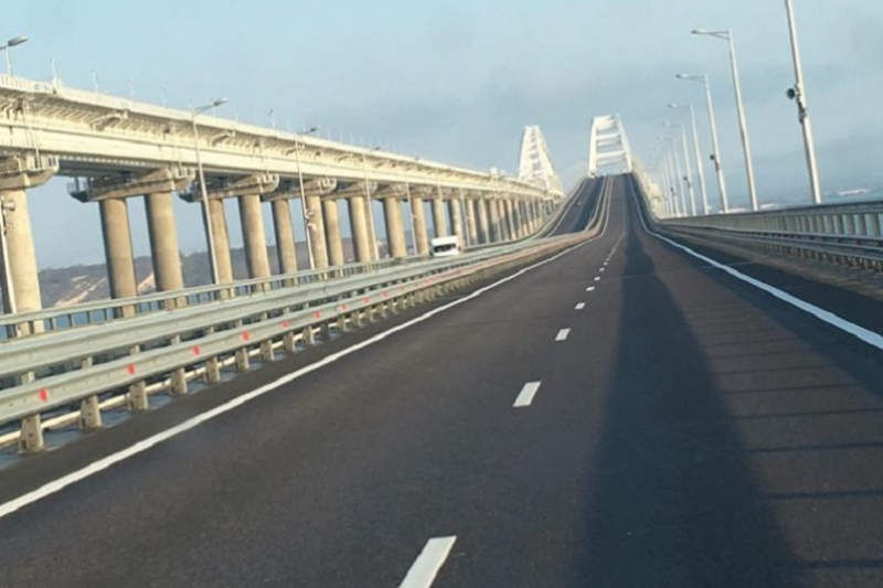 Все серьезно и четко – краснодарцы рассказали, как проходит досмотр на Крымском мосту