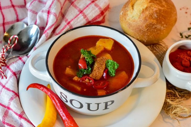 Томатный суп с перцем: легкий, но при этом очень сытный!