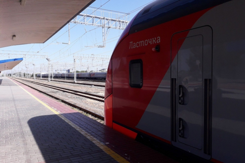 На летний период количество пригородных поездов в Сочи увеличится