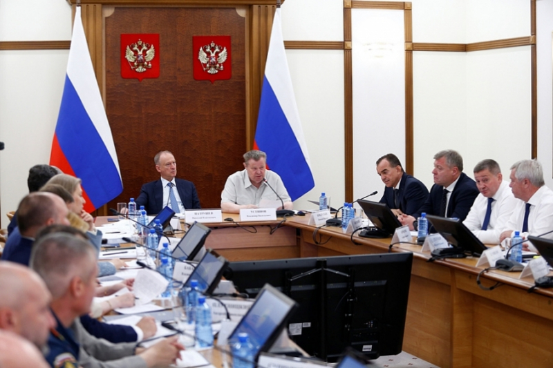 Патрушев провел в Краснодаре совещание по вопросам безопасности на Юге России