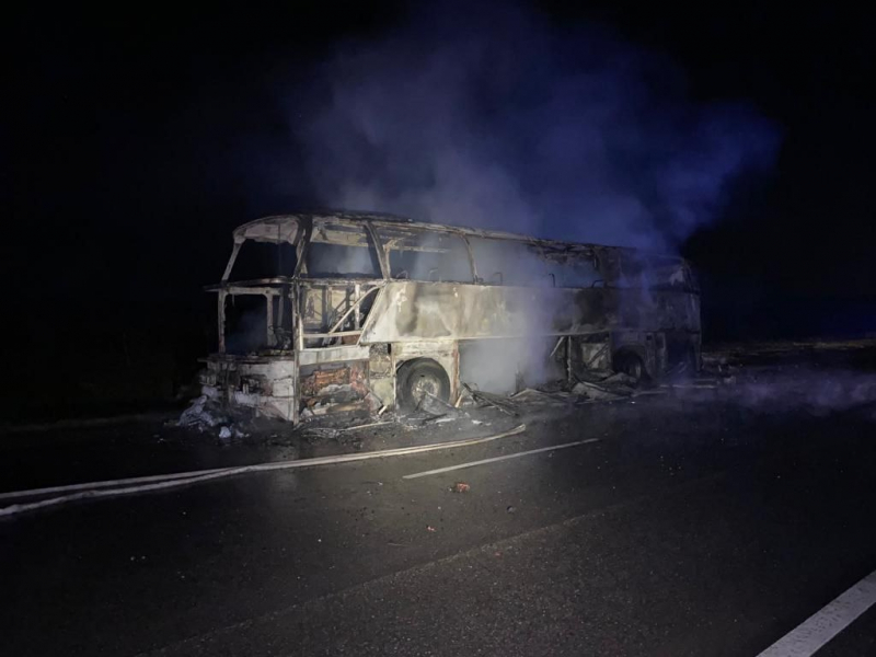 Следовавший из Пятигорска в Симферополь автобус полностью сгорел в Краснодарском крае
