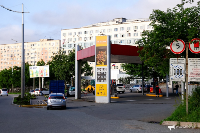 Убийственный прогноз: стоимость литра Аи-95 до конца года может подойти к 55 рублям