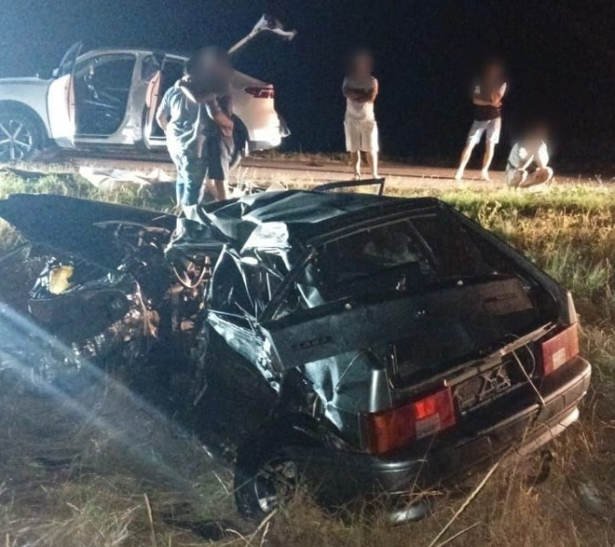 Водитель и его несовершеннолетний пассажир погибли в аварии в Крыму