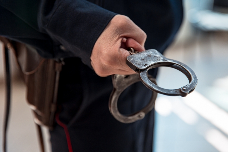 Диверсанта с 2 кг взрывчатки задержали сотрудники ФСБ в Крыму