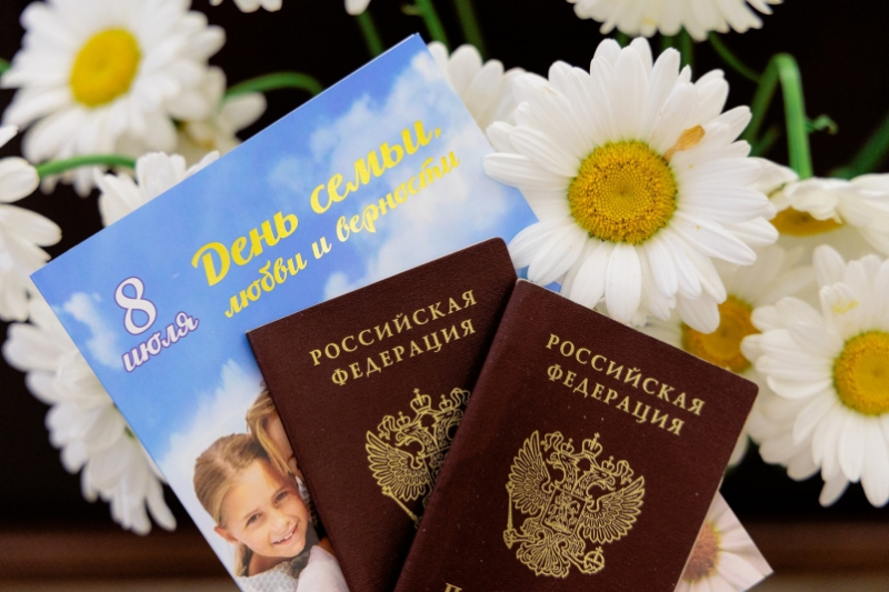 Многодетной семье отказали в получении удостоверения в Крыму