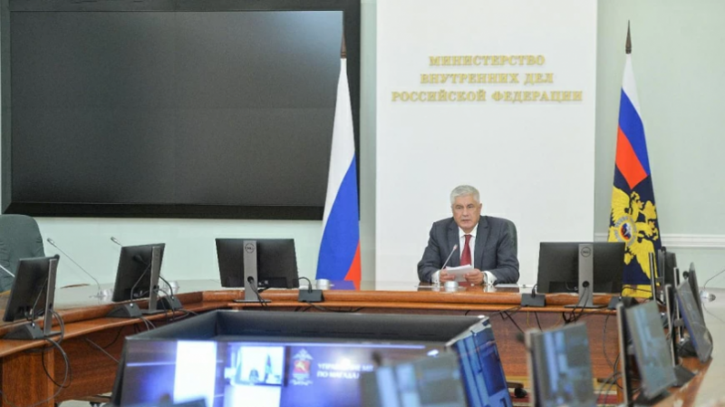 Владимир Колокольцев представил нового руководителя территориального органа МВД Крыма