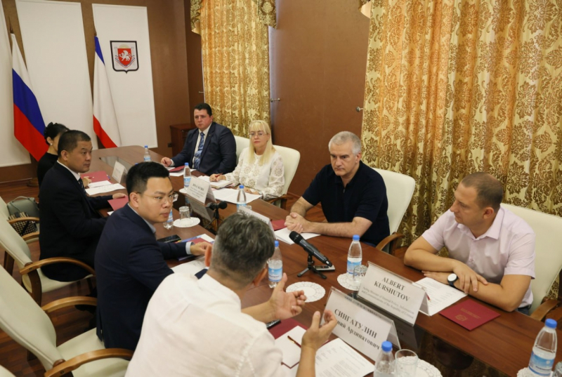 Делегация Китайской Народной Республики прибыла с визитом в Крым