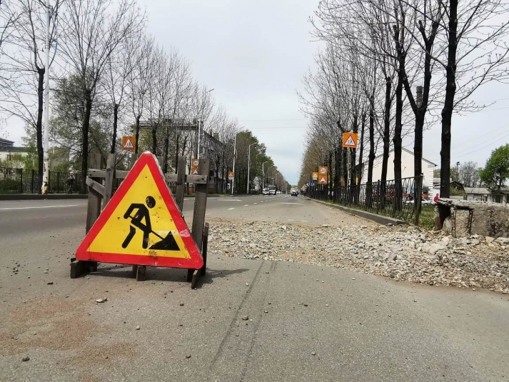 Проверку после обрушения части дороги в Керчи организовала прокуратура Крыма