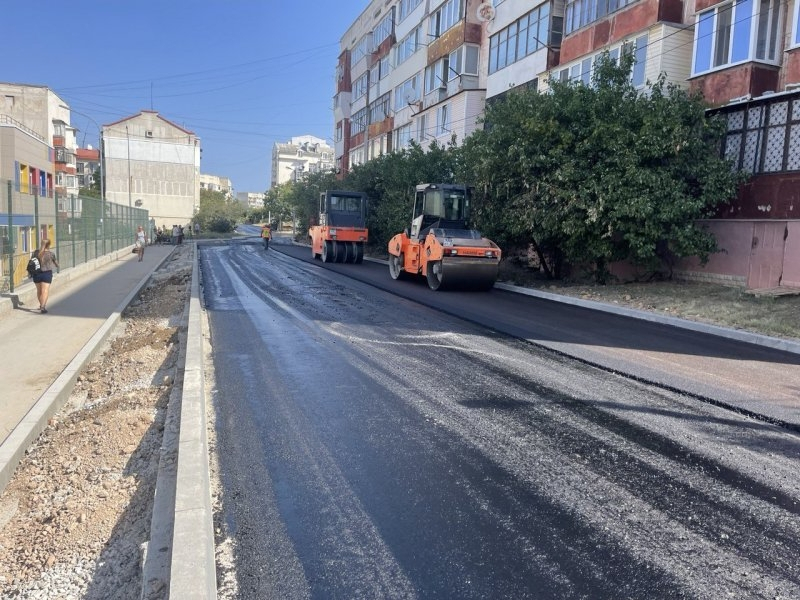 Ремонт дороги к детскому саду "Акварель" могут завершить раньше срока в Севастополе
