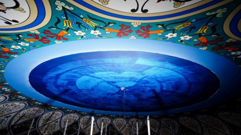 В Соборной мечети Крыма расписали купол