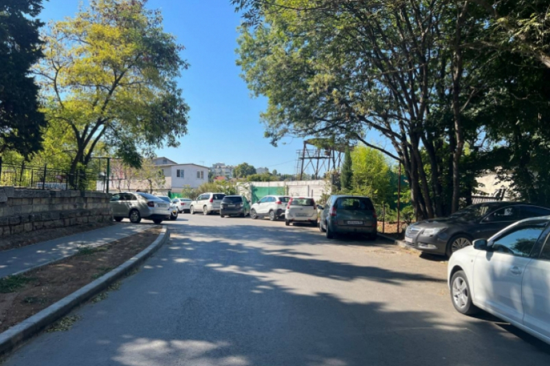 Завершился ремонт дороги по улице Восставших в Севастополе