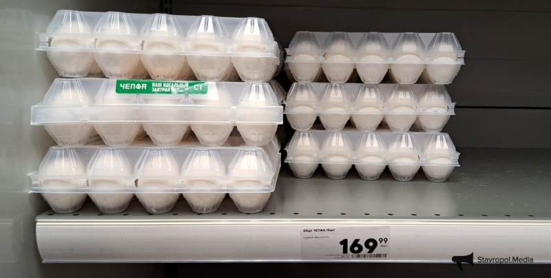 Убыточная отрасль: эксперт рассказал, почему подорожали куриные яйца