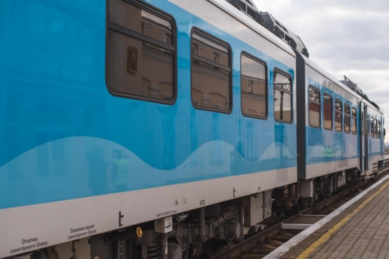 Расписание пригородных поездов изменится в Крыму 4 апреля