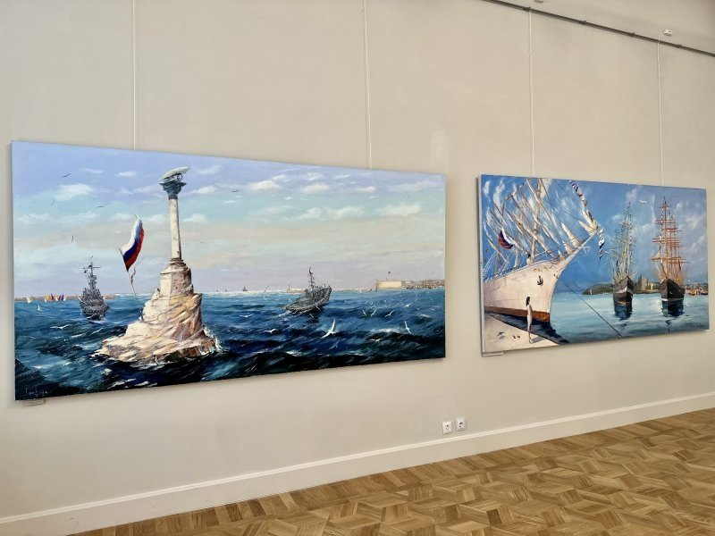 Выставка картин к 10-летию Русской весны открылась в Севастополе
