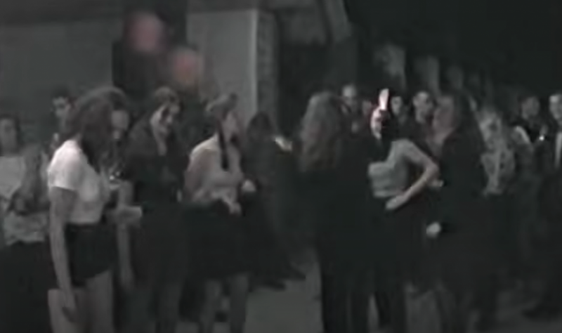 Эта песня разрывала школьные танцполы 90-х: даже тихие девушки соглашались на танцы